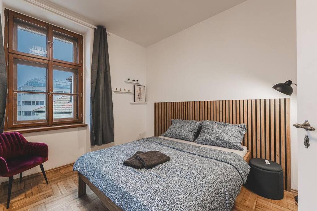 Carolina'S Yoga Apartment Hradec Králové Exterior foto